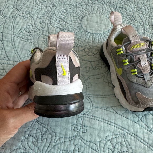 Nike Toddler size 4 Air Max 270 - Picture 5 of 6